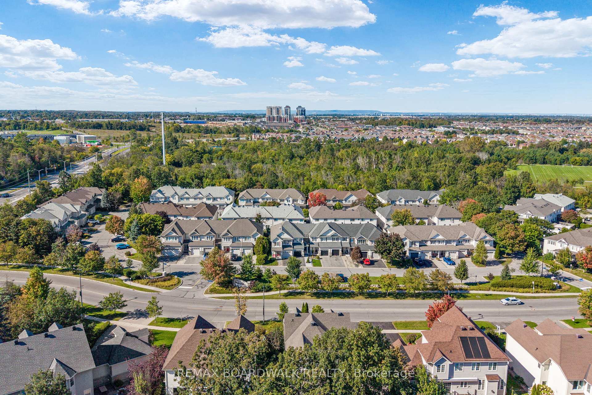 Photo 39 of 21 Kirkstone Private, Ottawa, Barrhaven - Stonebridge — HOMEH