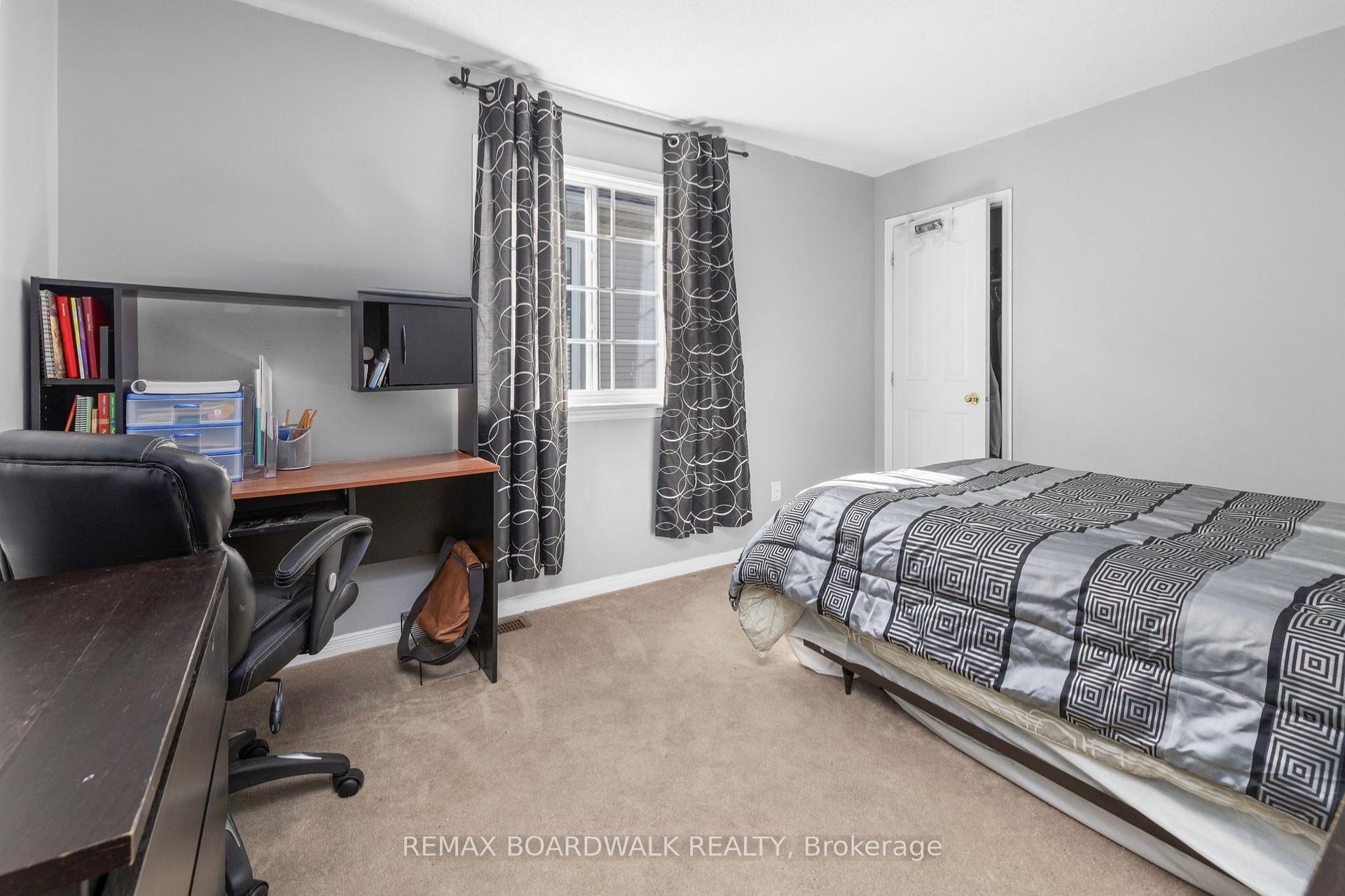 Photo 29 of 21 Kirkstone Private, Ottawa, Barrhaven - Stonebridge — HOMEH