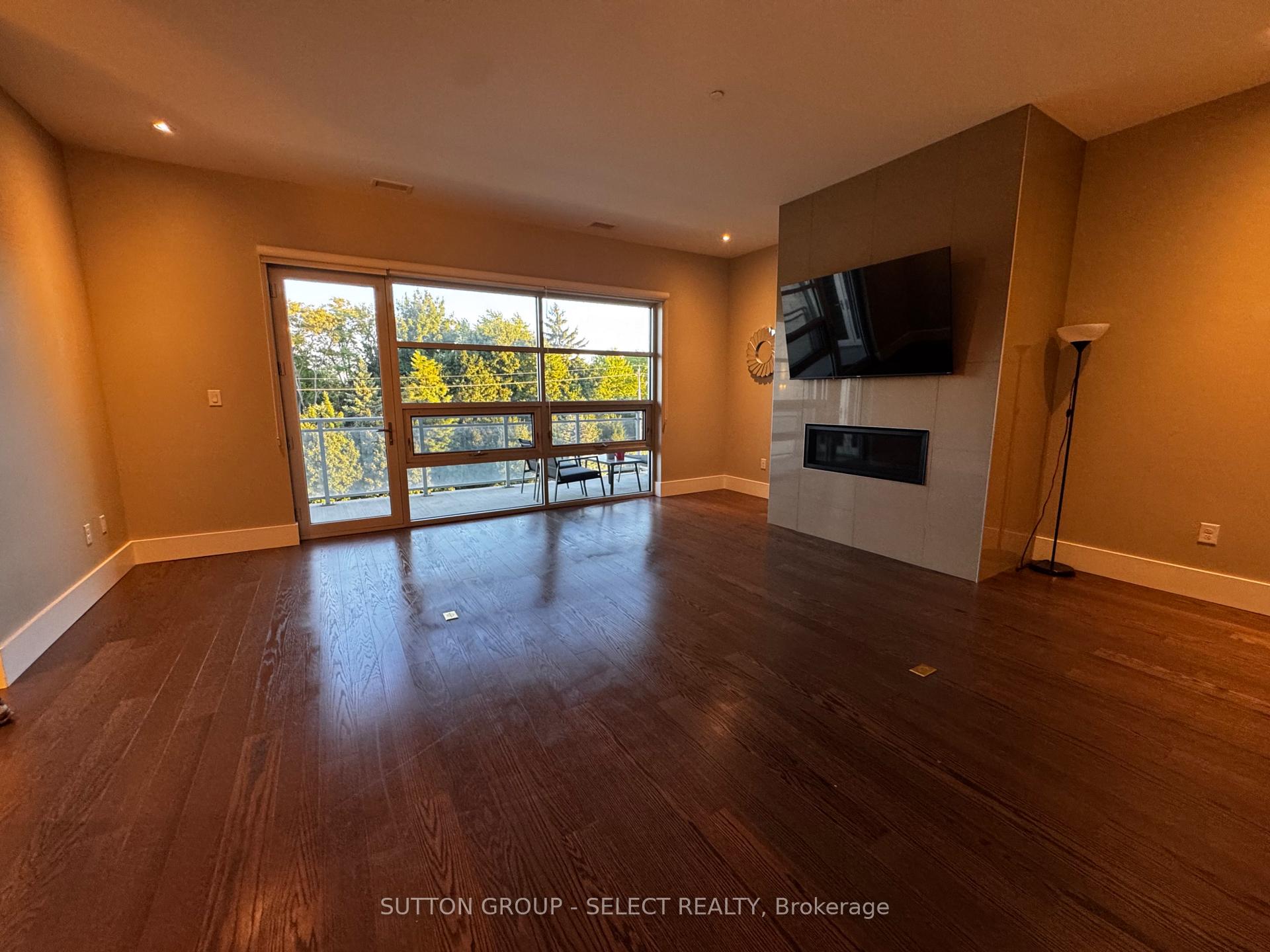 Photo 8 of Unit 300, 1705 Fiddlehead Place, London, North R — HOMEH