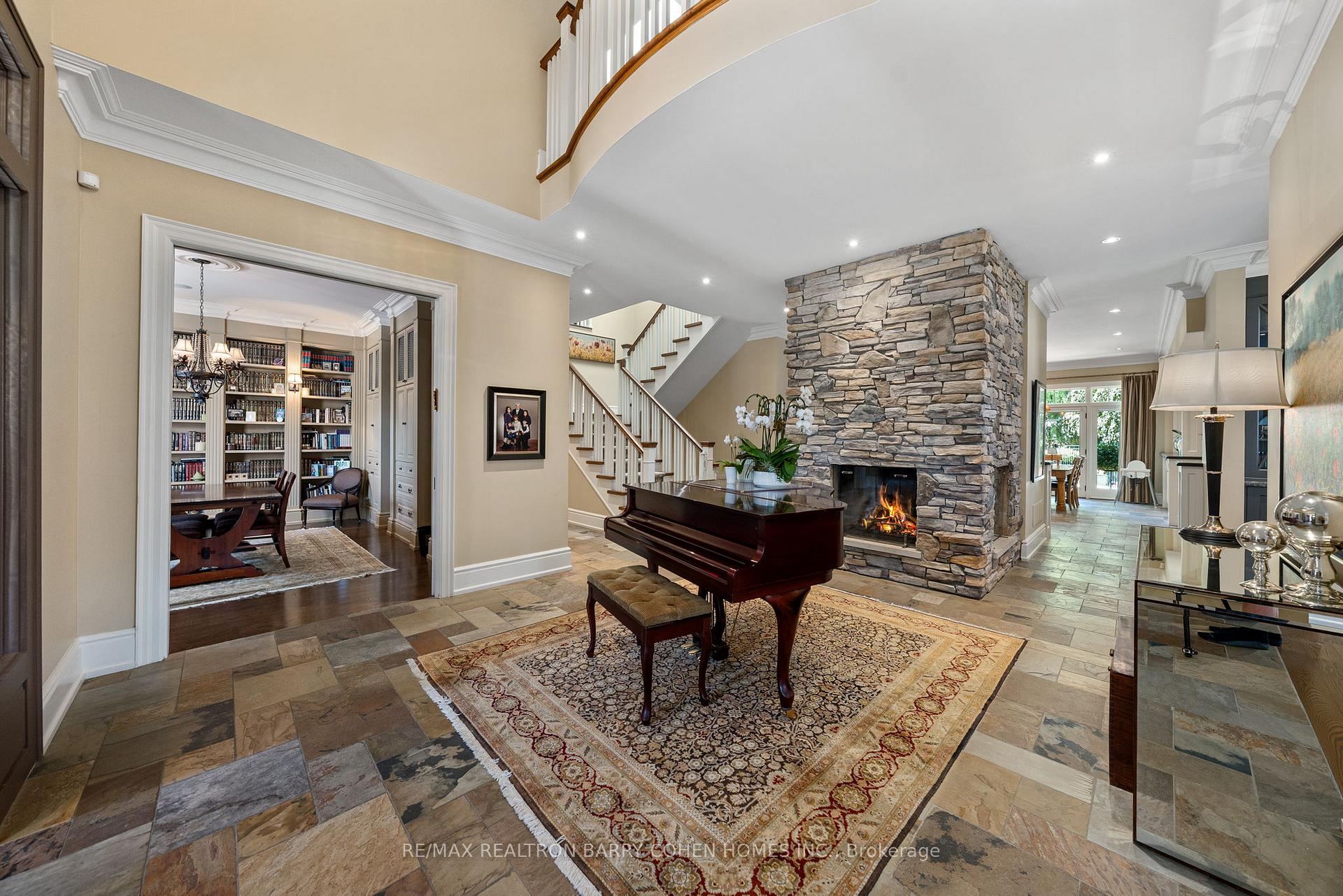 Photo 5 of 60 Parr Place, Vaughan, Uplands — HOMEH