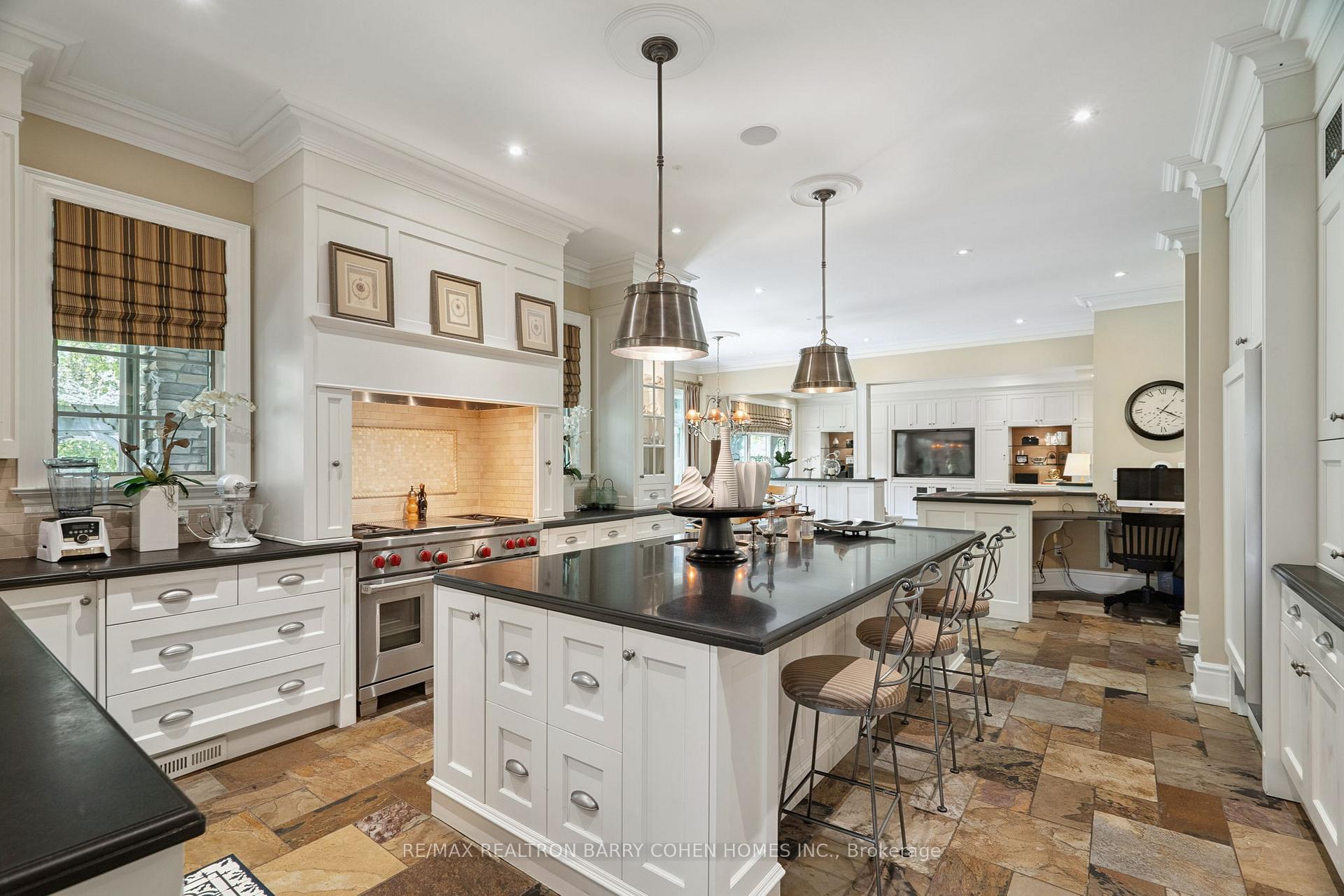 Photo 12 of 60 Parr Place, Vaughan, Uplands — HOMEH