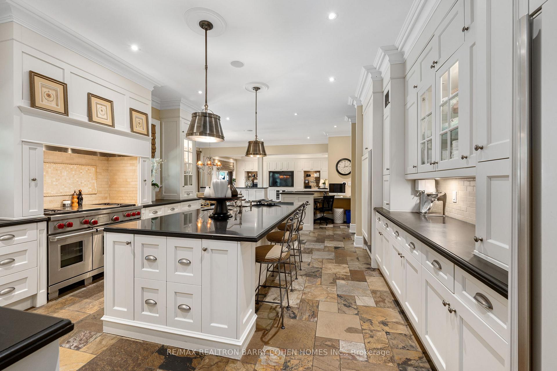 Photo 17 of 60 Parr Place, Vaughan, Uplands — HOMEH