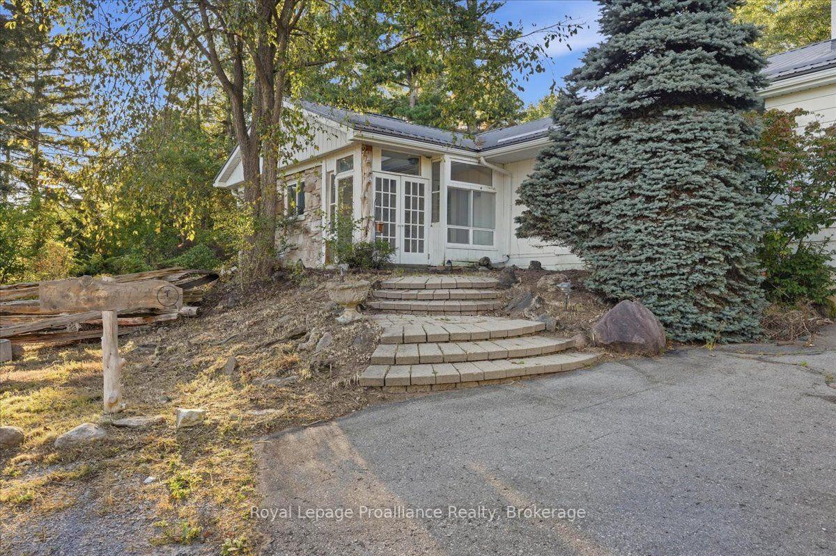Photo 4 of 6647 Highway 37, Tweed, Hungerford (Twp) — HOMEH