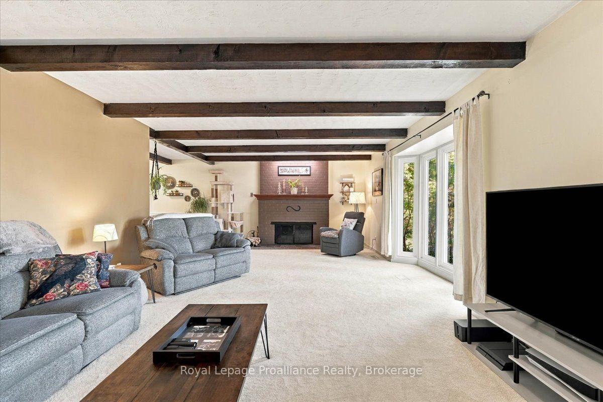 Photo 13 of 6647 Highway 37, Tweed, Hungerford (Twp) — HOMEH