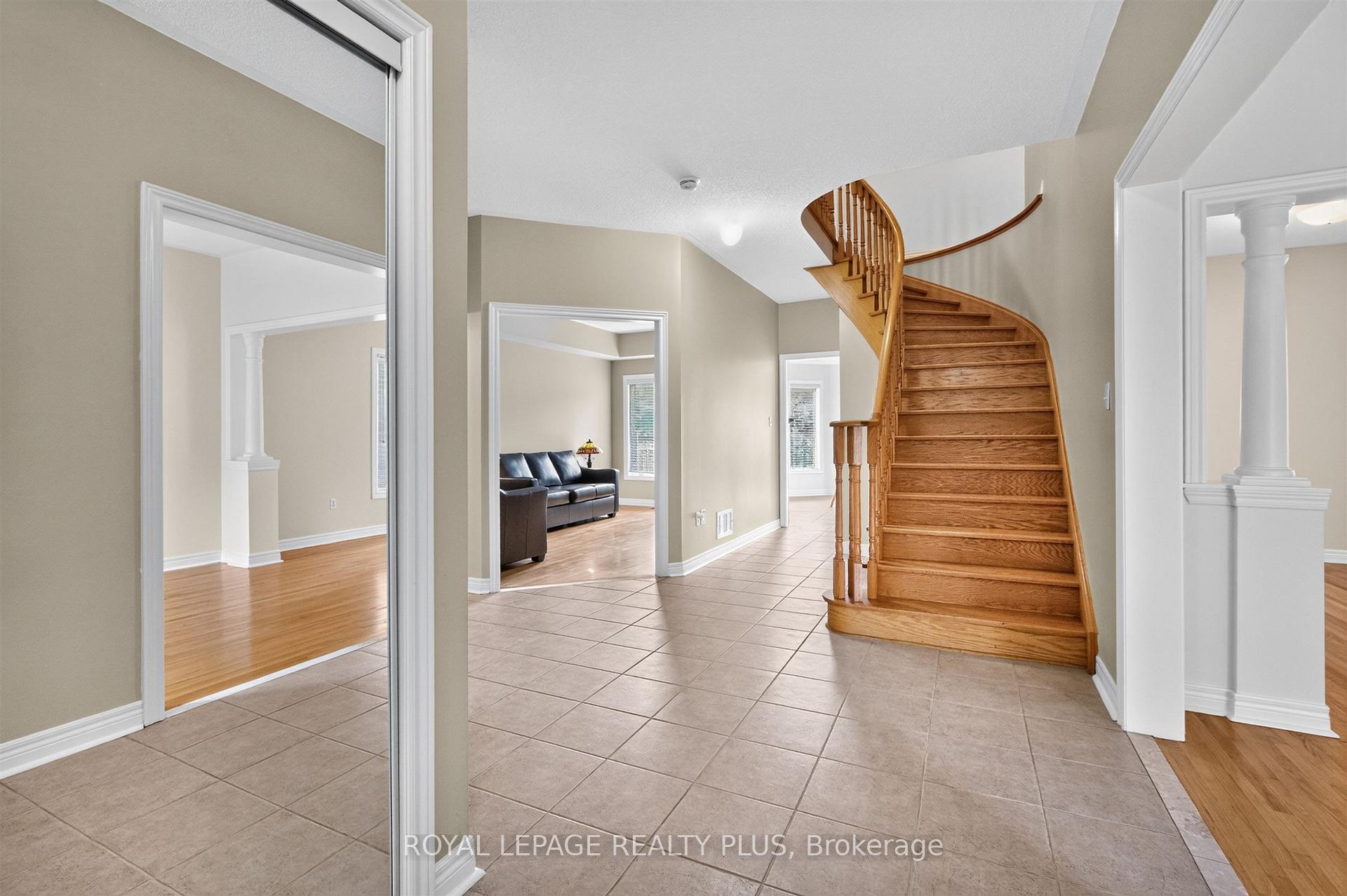 Photo 3 of 6322 Lisgar Drive, Mississauga, Lisgar — HOMEH