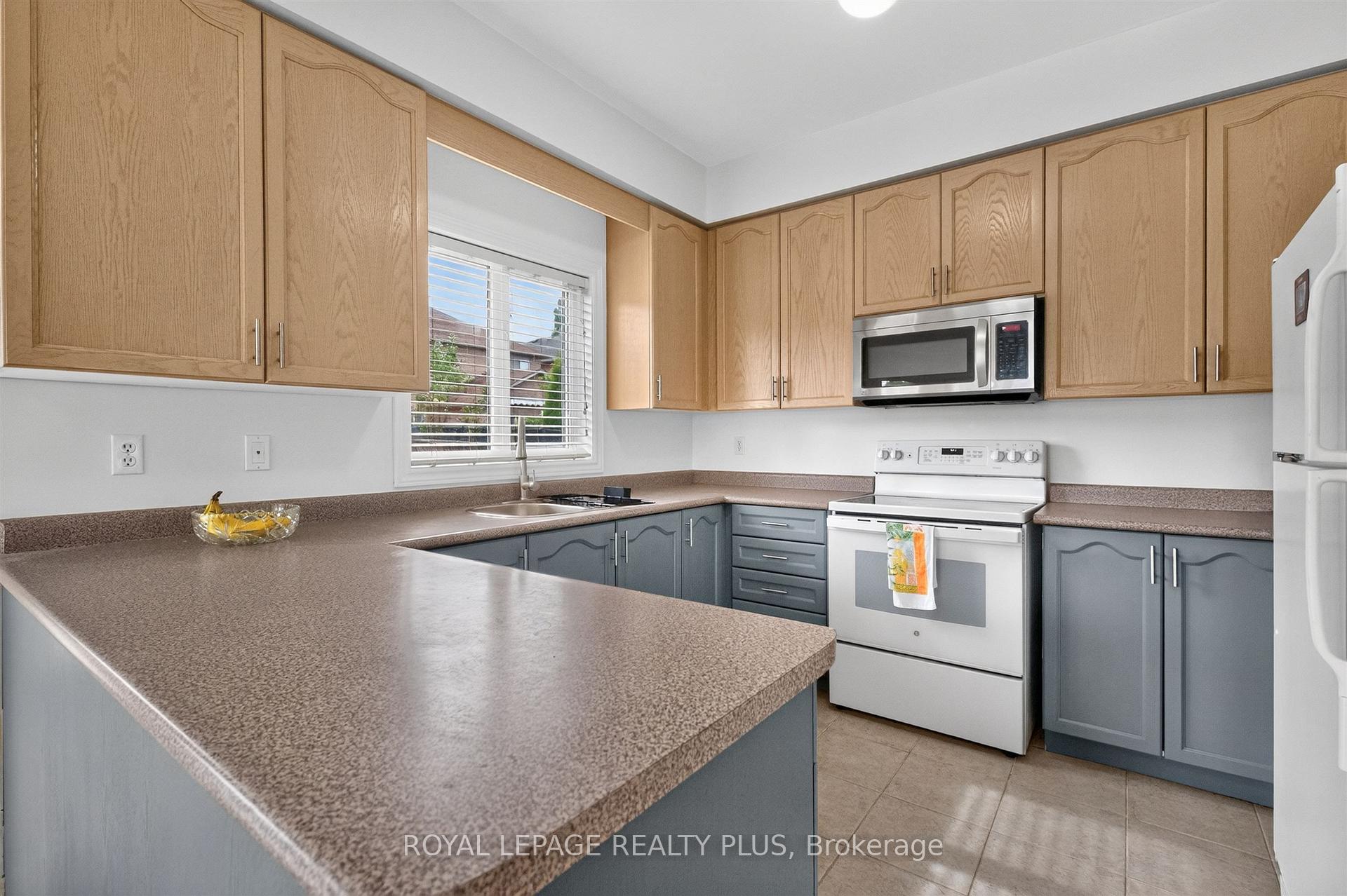 Photo 12 of 6322 Lisgar Drive, Mississauga, Lisgar — HOMEH
