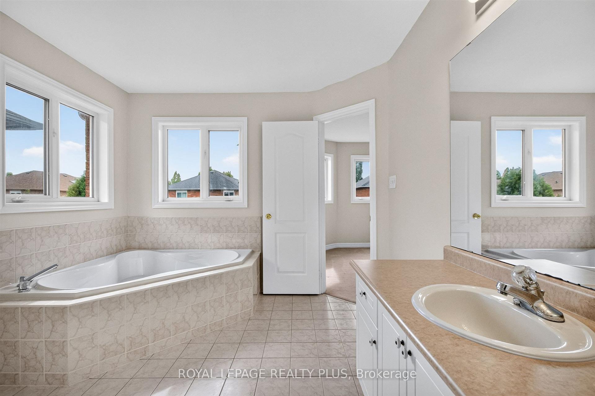 Photo 25 of 6322 Lisgar Drive, Mississauga, Lisgar — HOMEH