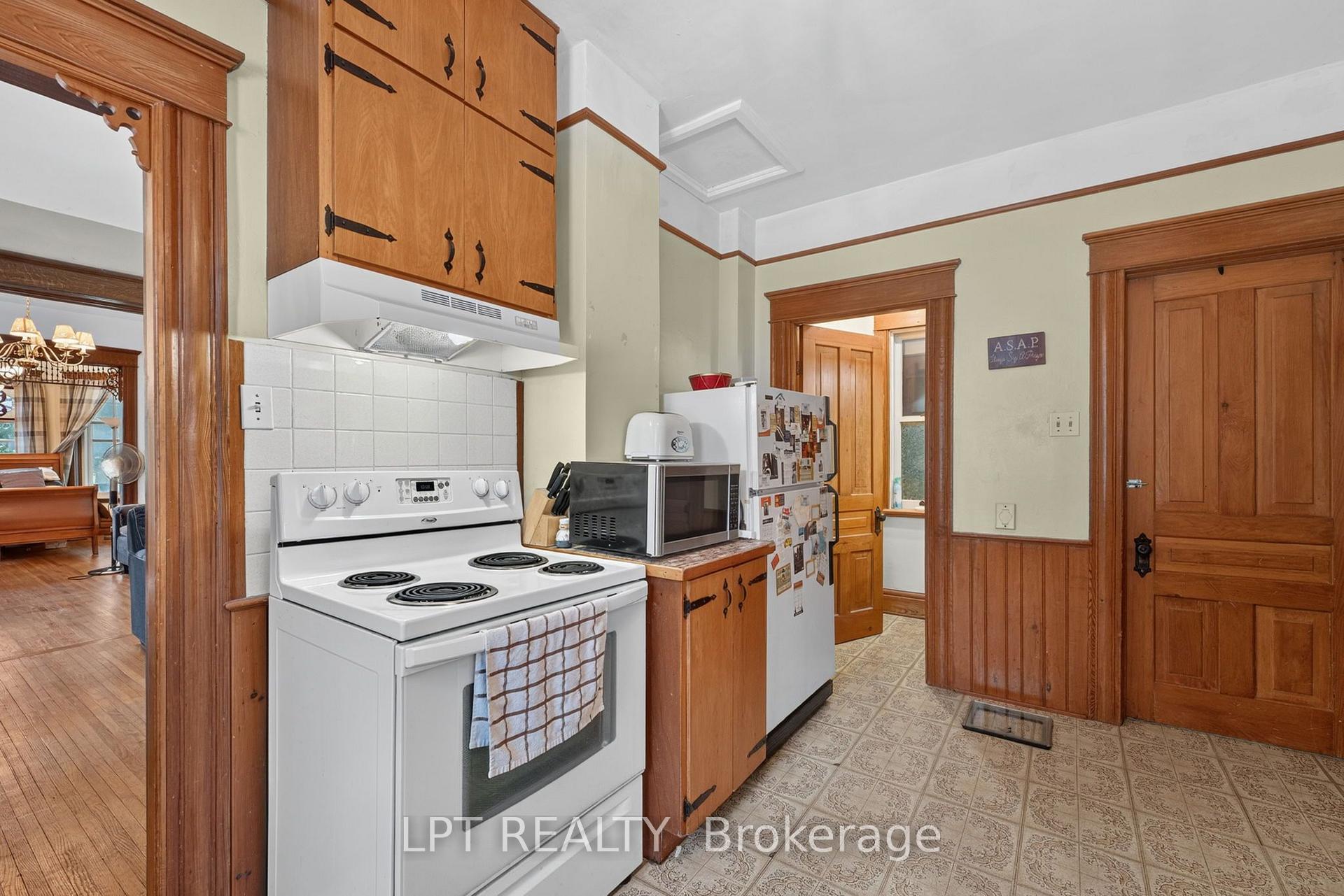 Photo 17 of 277 Andrew Street, South Huron, Exeter — HOMEH