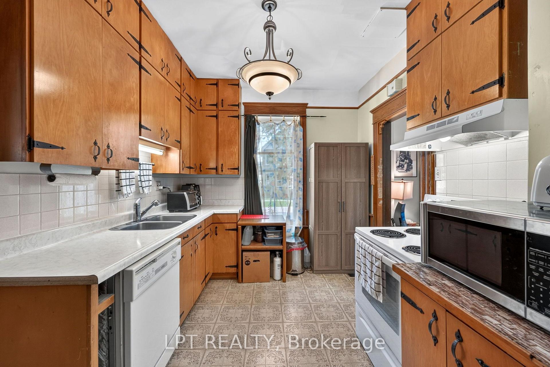 Photo 18 of 277 Andrew Street, South Huron, Exeter — HOMEH