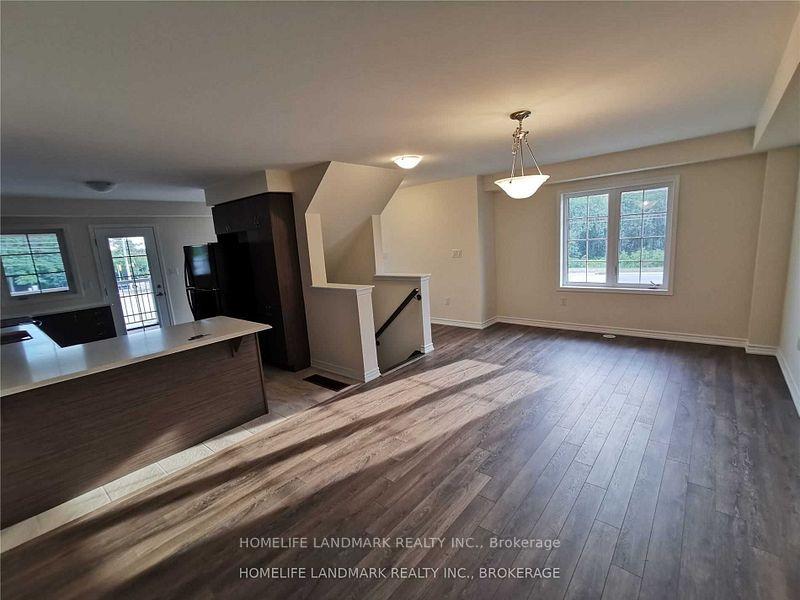 Photo 5 of 51 Bluegill Crescent, Whitby, Rural Whitby — HOMEH
