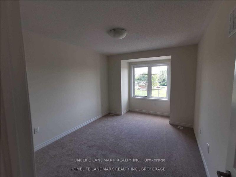Photo 9 of 51 Bluegill Crescent, Whitby, Rural Whitby — HOMEH