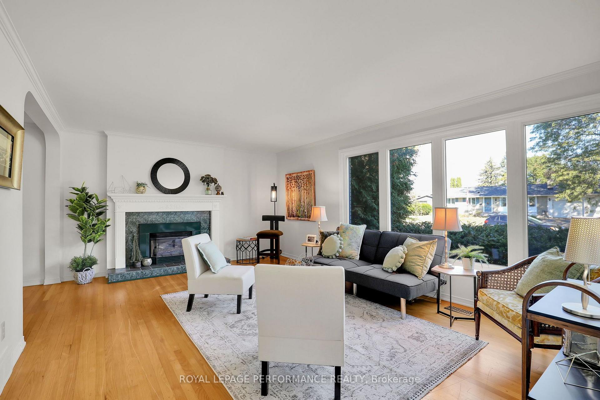 Photo 5 of 25 Thorncliff Place, Ottawa, Lynwood Village — HOMEH