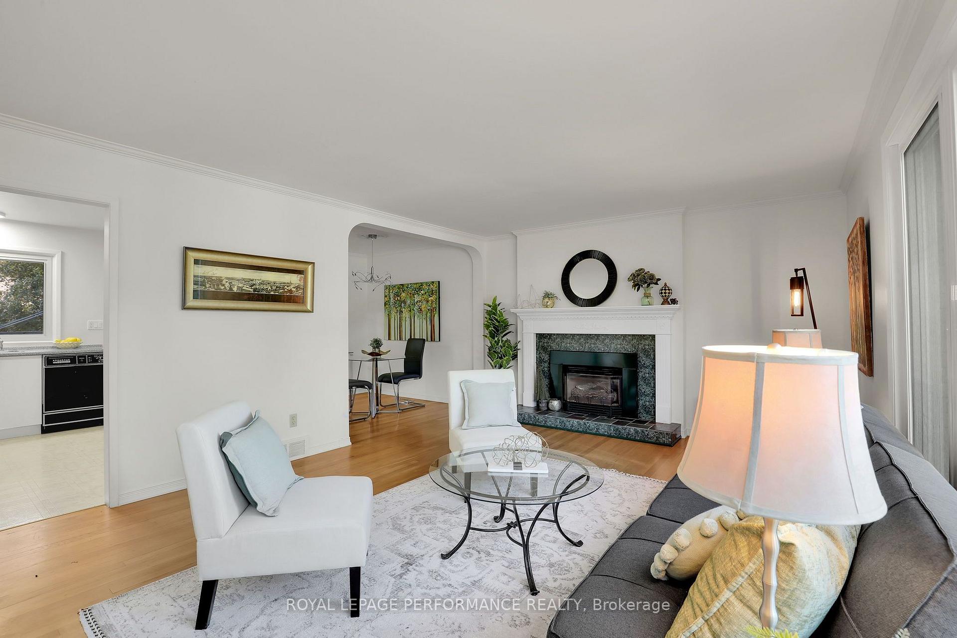 Photo 7 of 25 Thorncliff Place, Ottawa, Lynwood Village — HOMEH