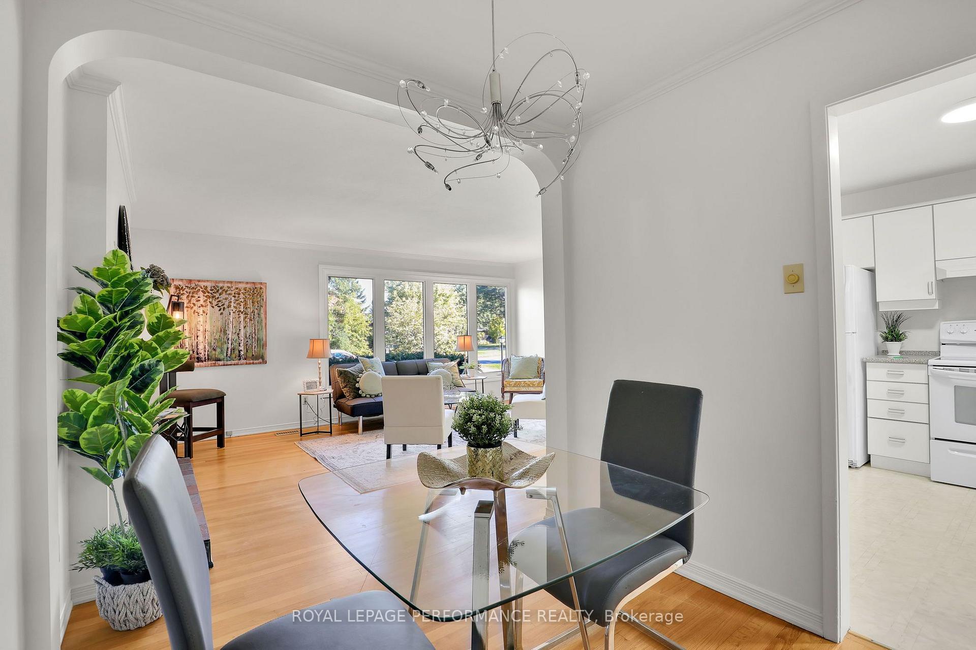 Photo 8 of 25 Thorncliff Place, Ottawa, Lynwood Village — HOMEH