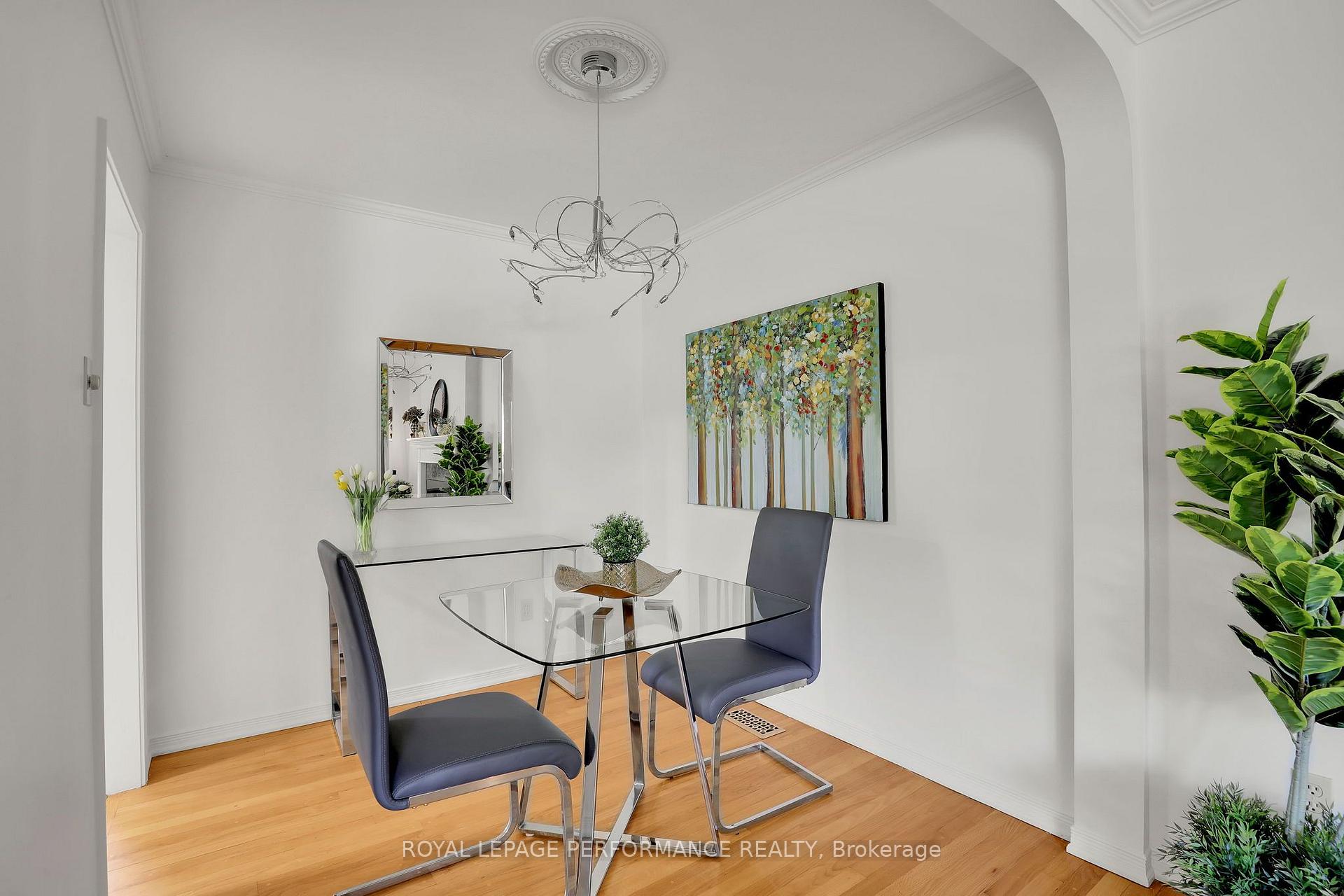 Photo 9 of 25 Thorncliff Place, Ottawa, Lynwood Village — HOMEH
