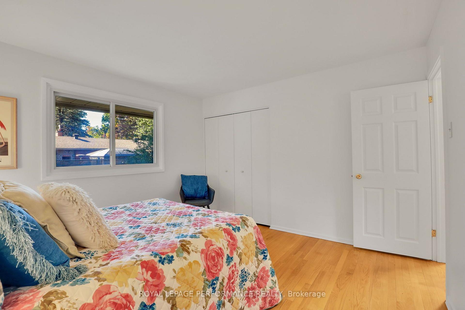 Photo 14 of 25 Thorncliff Place, Ottawa, Lynwood Village — HOMEH