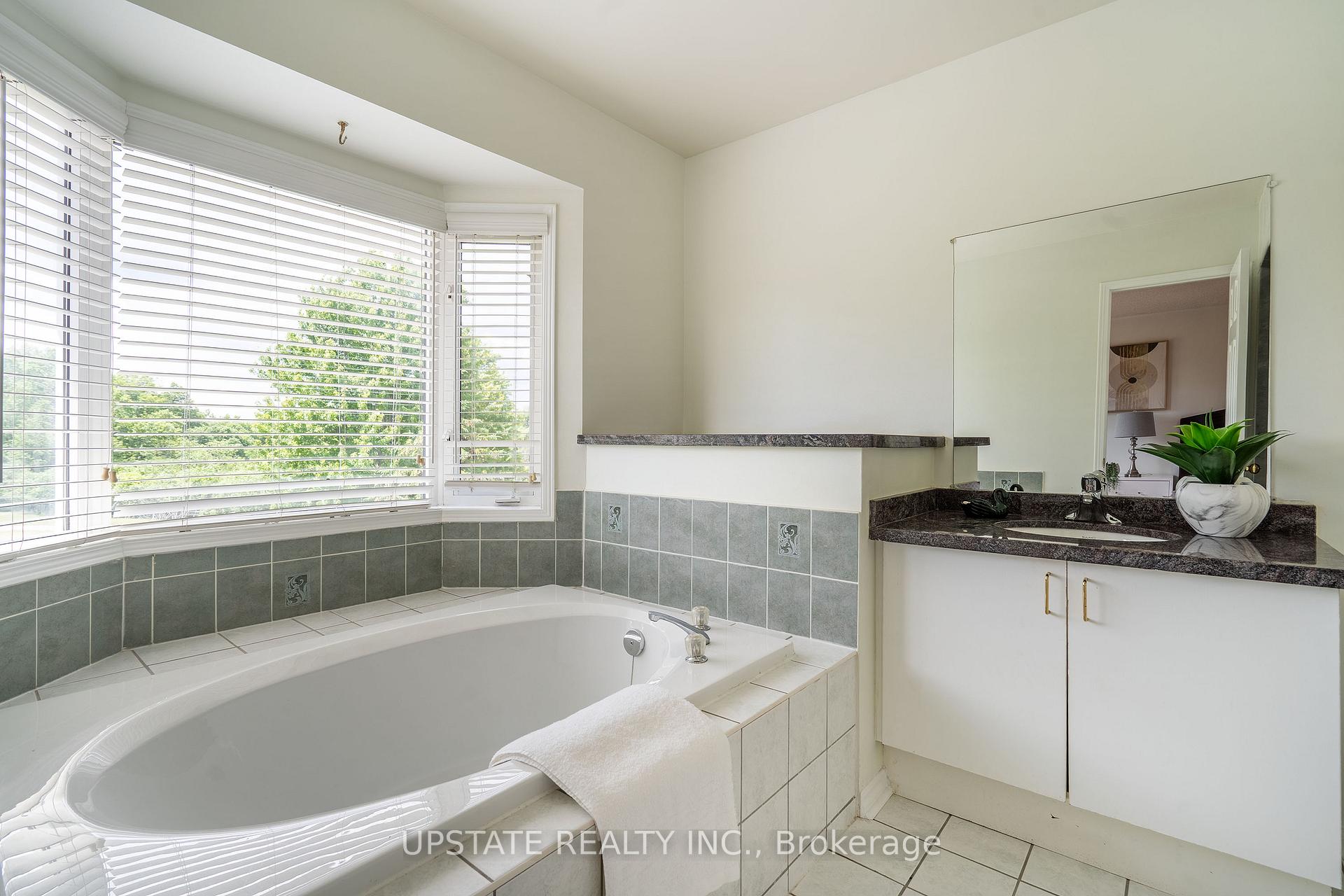Photo 14 of 8548 Martin Grove Road, Vaughan, West Woodbridge — HOMEH