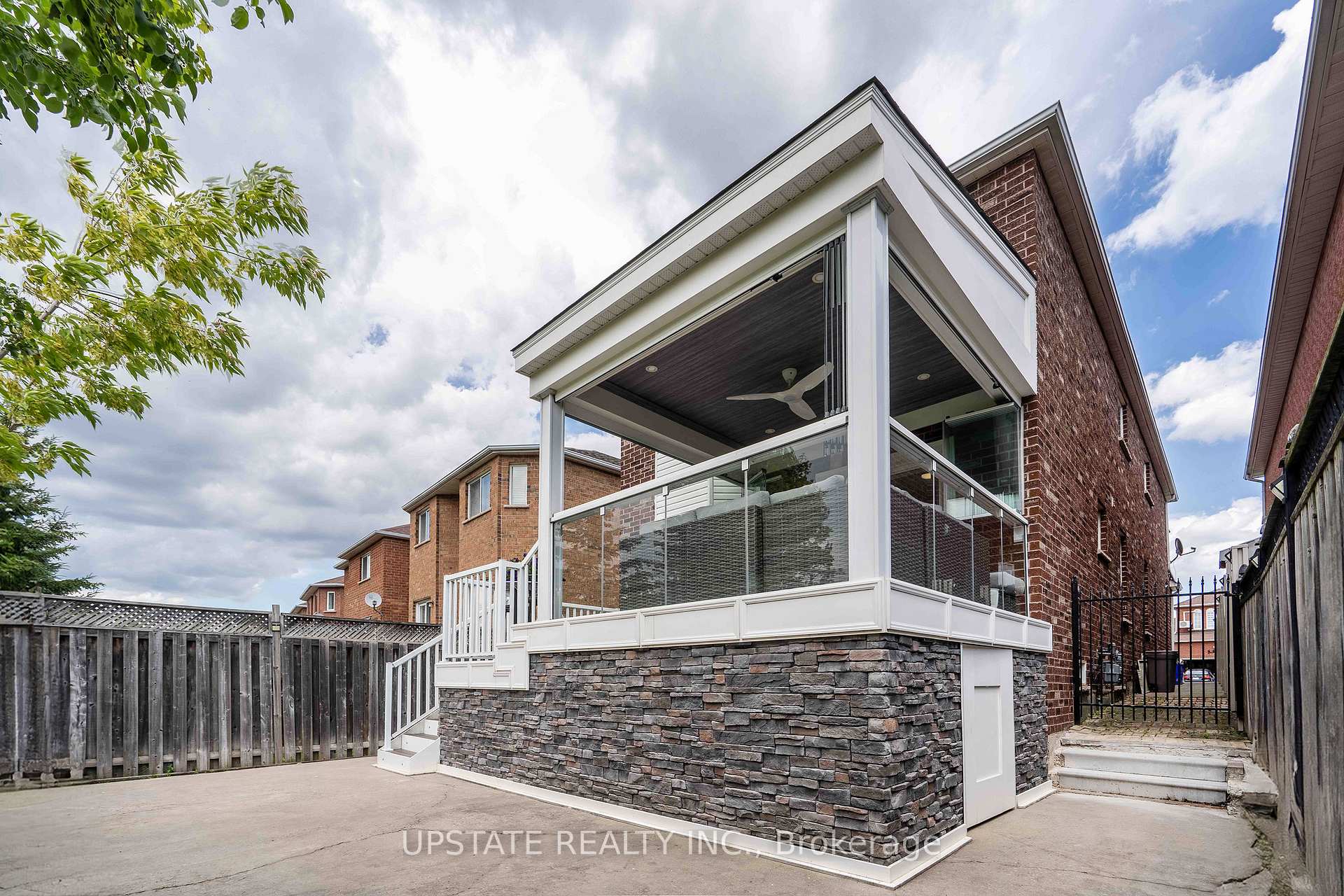 Photo 32 of 8548 Martin Grove Road, Vaughan, West Woodbridge — HOMEH