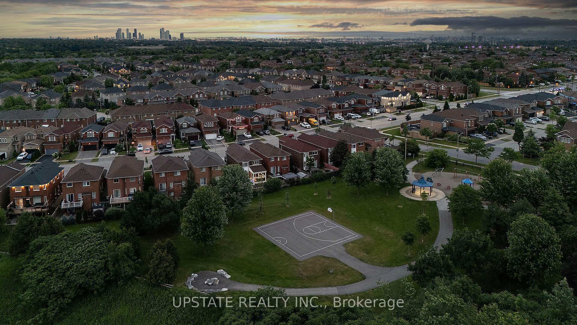 Photo 45 of 8548 Martin Grove Road, Vaughan, West Woodbridge — HOMEH