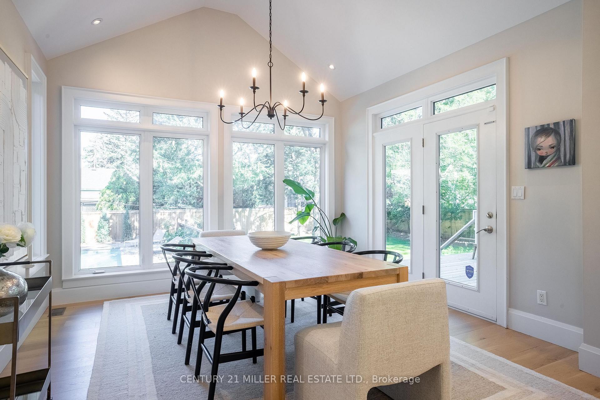 Photo 28 of 407 Maple Grove Drive, Oakville, Ford — HOMEH
