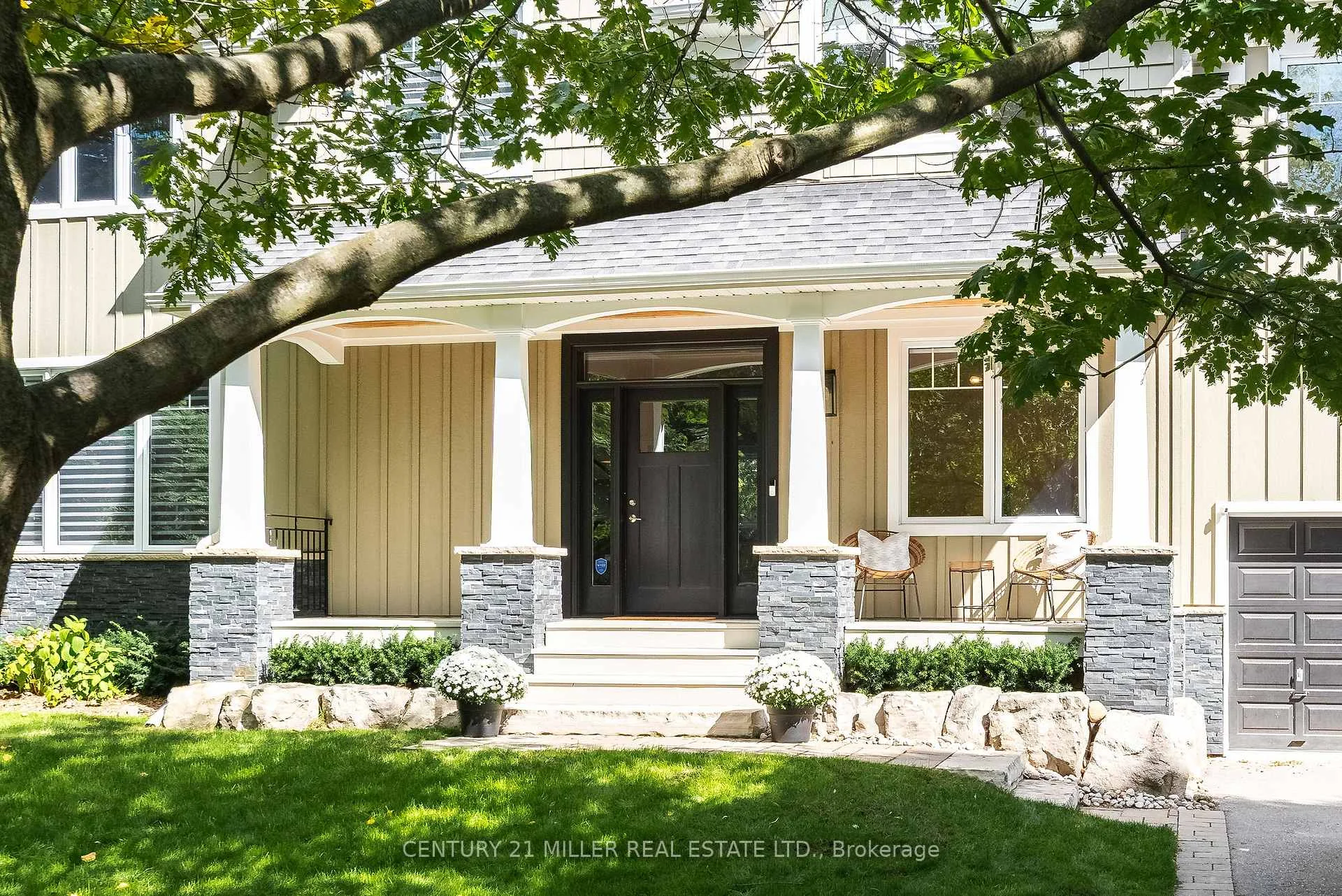 Photo 9 of 407 Maple Grove Drive, Oakville, Ford — HOMEH