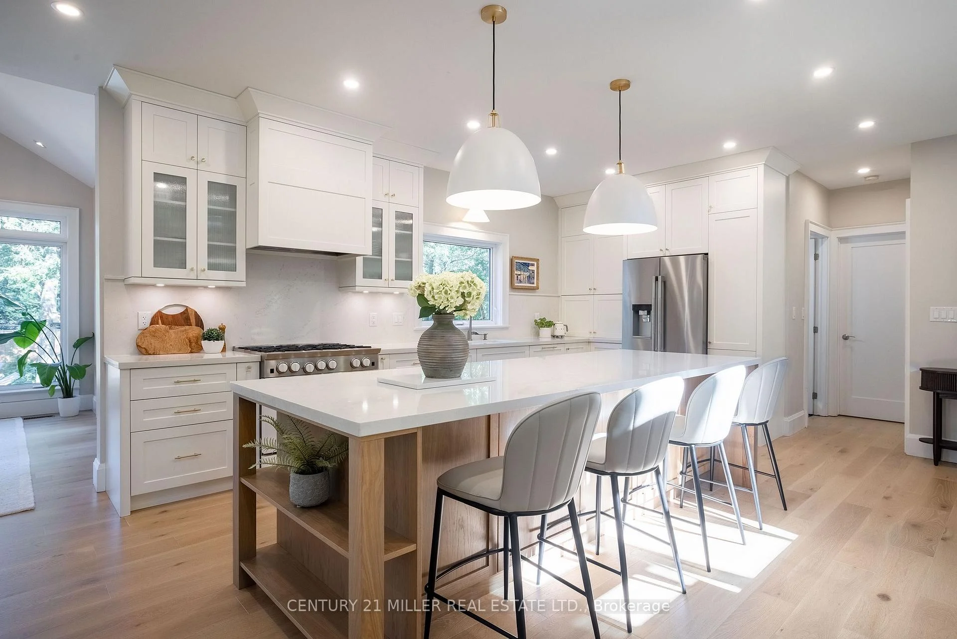 Photo 21 of 407 Maple Grove Drive, Oakville, Ford — HOMEH