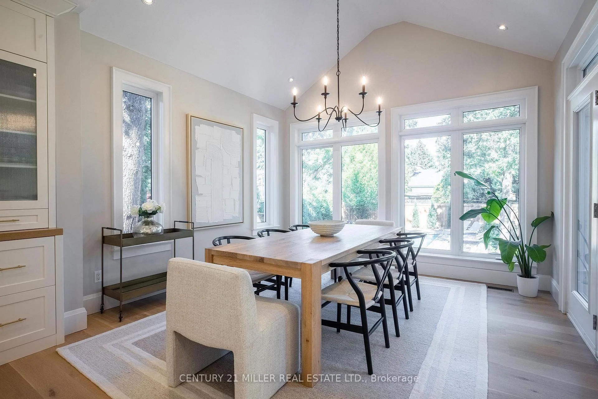 Photo 27 of 407 Maple Grove Drive, Oakville, Ford — HOMEH