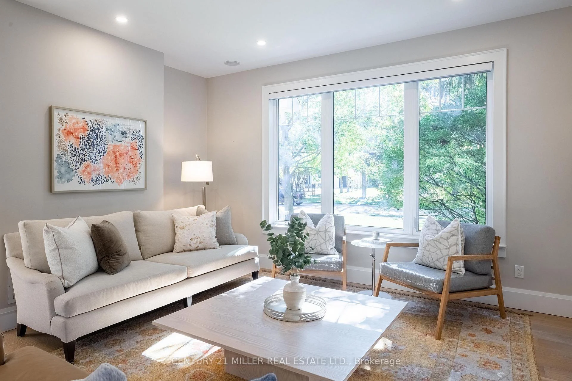Photo 33 of 407 Maple Grove Drive, Oakville, Ford — HOMEH