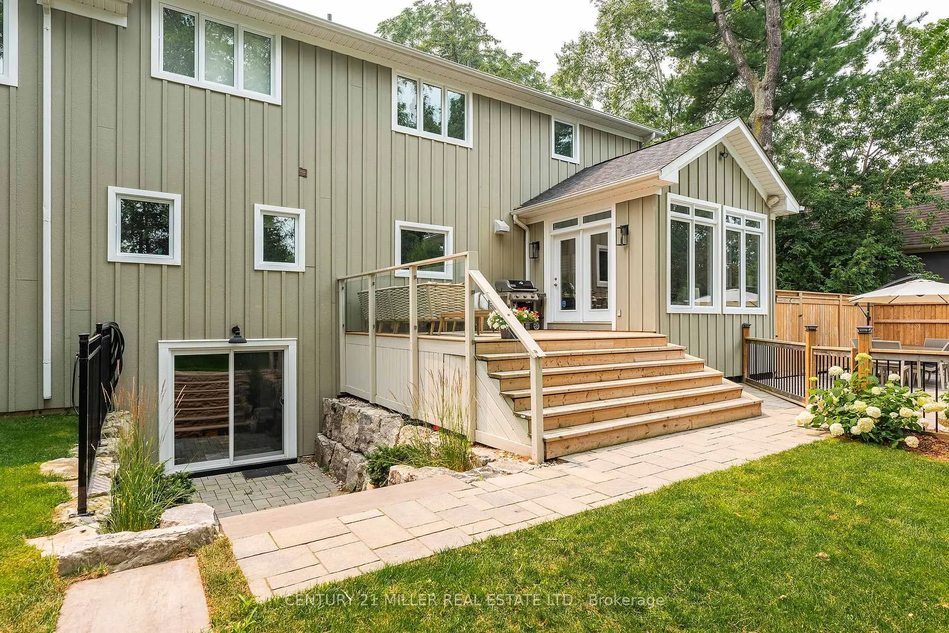 Photo 91 of 407 Maple Grove Drive, Oakville, Ford — HOMEH