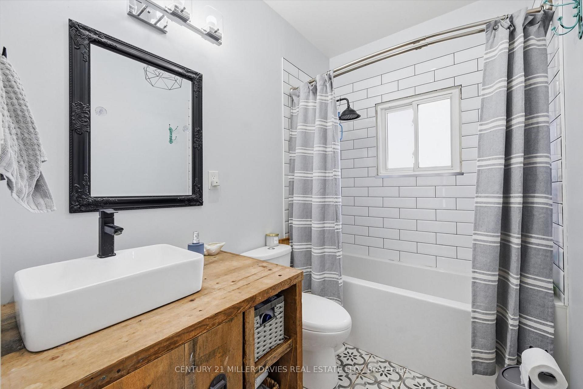 Photo 15 of 392 Queenston Street, St. Catharines, Secord Woods — HOMEH