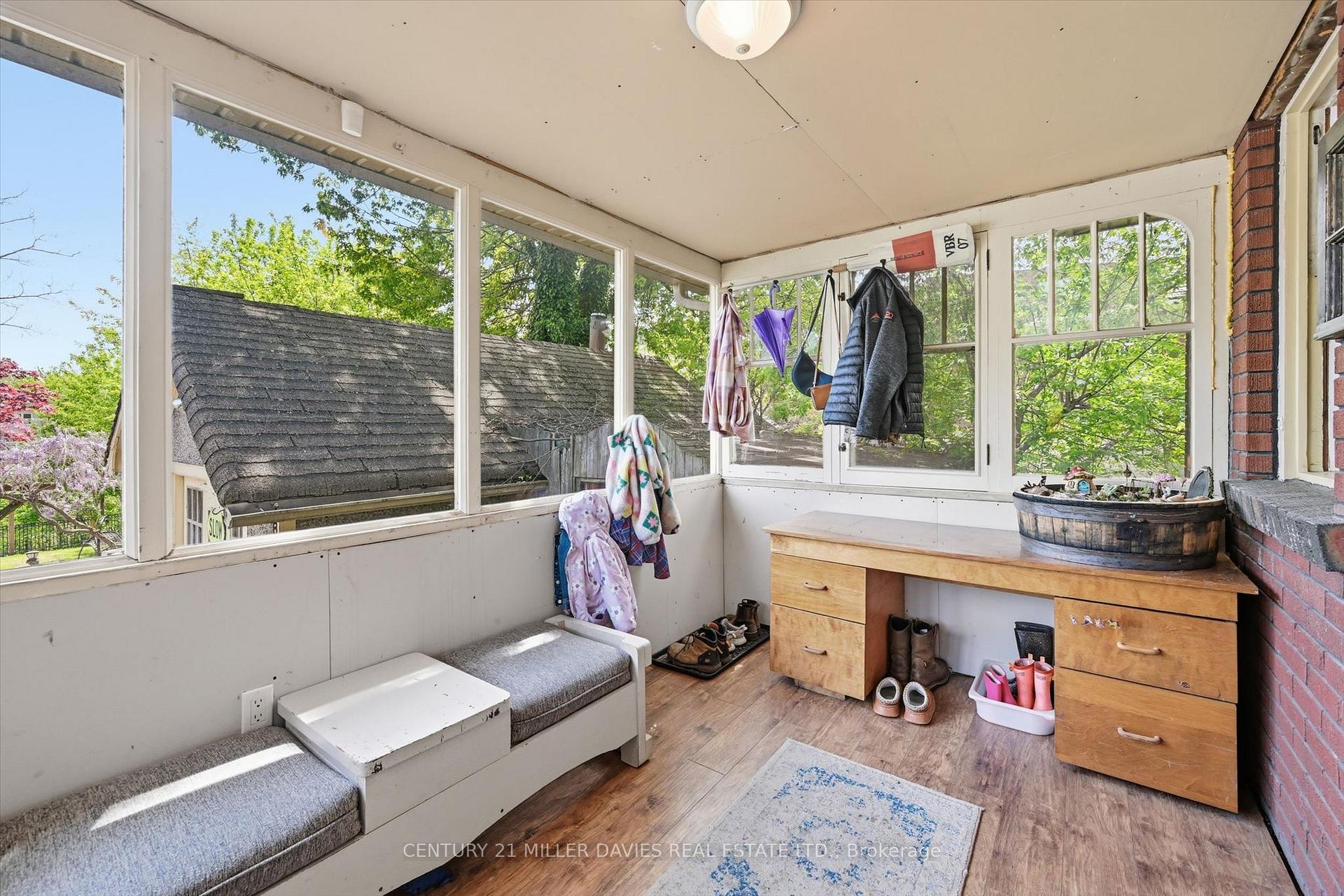 Photo 18 of 392 Queenston Street, St. Catharines, Secord Woods — HOMEH