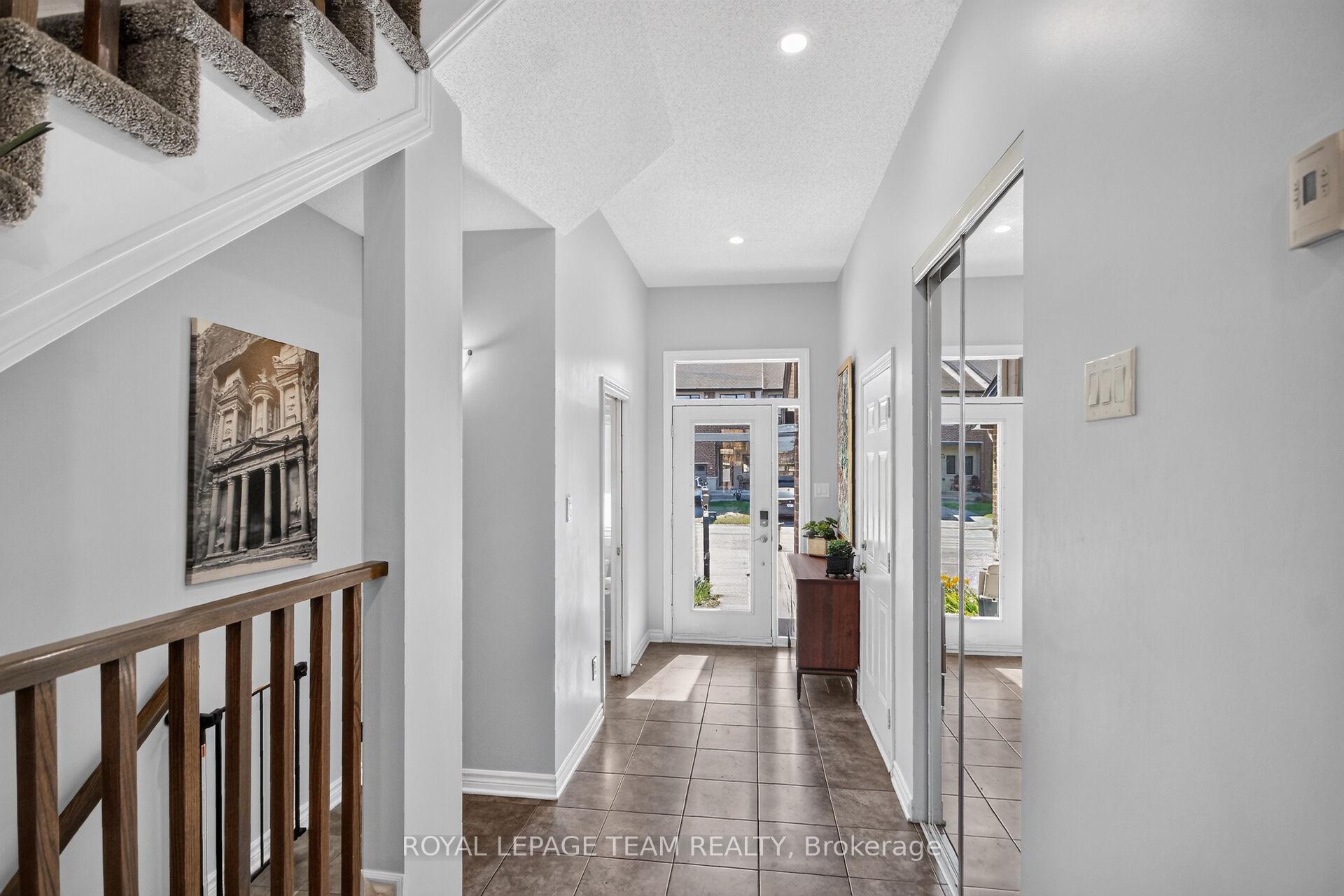 Photo 7 of 152 Mattingly Way, Ottawa, Riverside South/Gloucester Glen — HOMEH