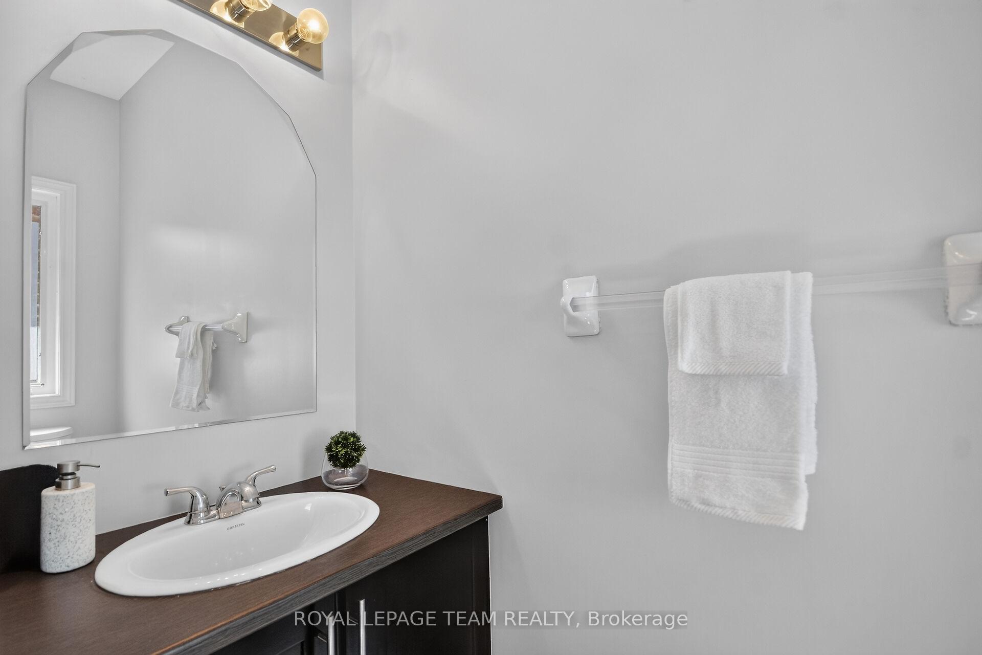 Photo 13 of 152 Mattingly Way, Ottawa, Riverside South/Gloucester Glen — HOMEH