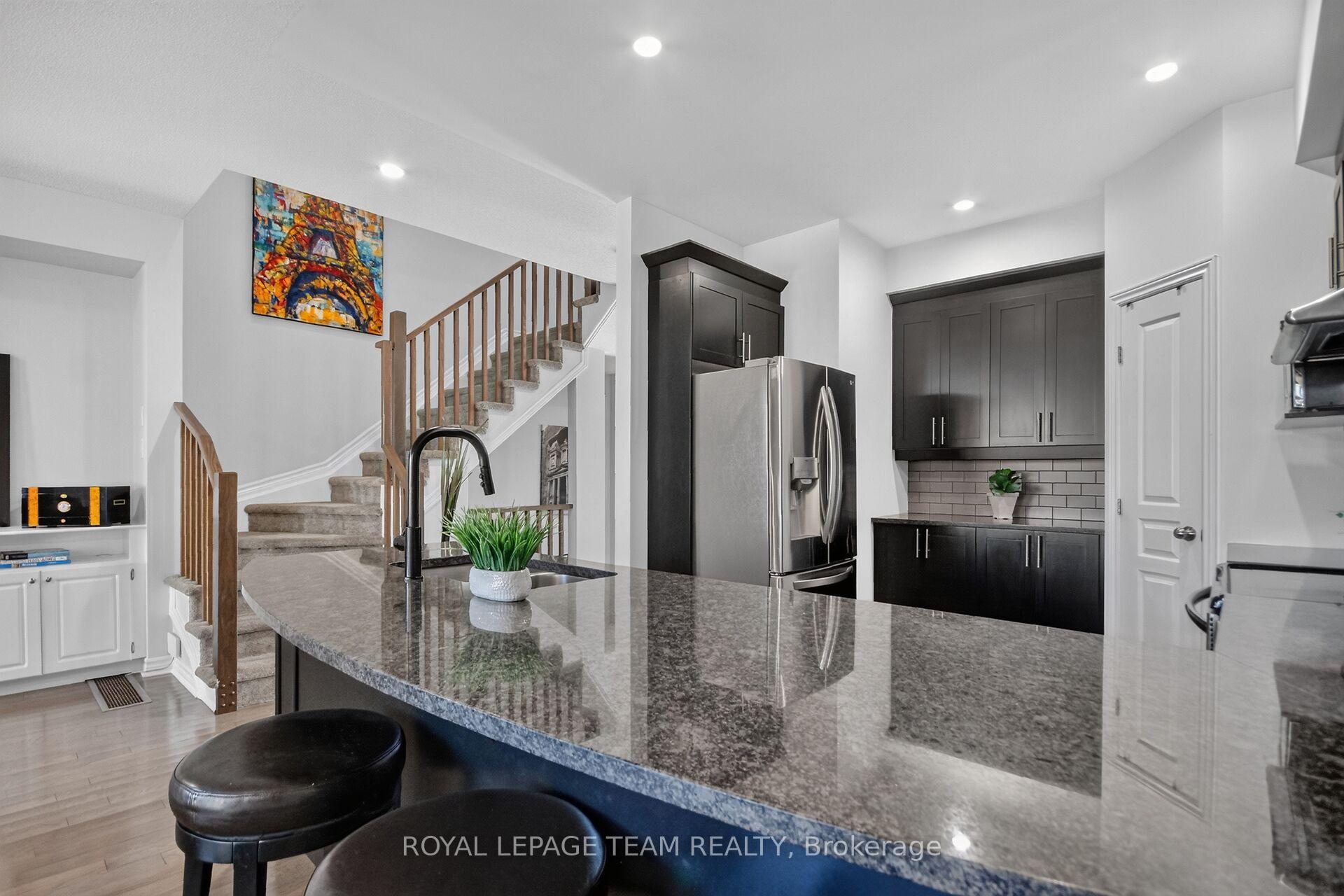 Photo 46 of 152 Mattingly Way, Ottawa, Riverside South/Gloucester Glen — HOMEH
