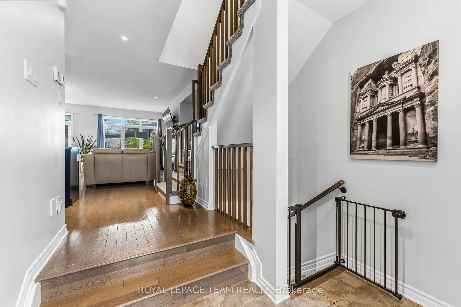 Photo 11 of 152 Mattingly Way, Ottawa, Riverside South/Gloucester Glen — HOMEH