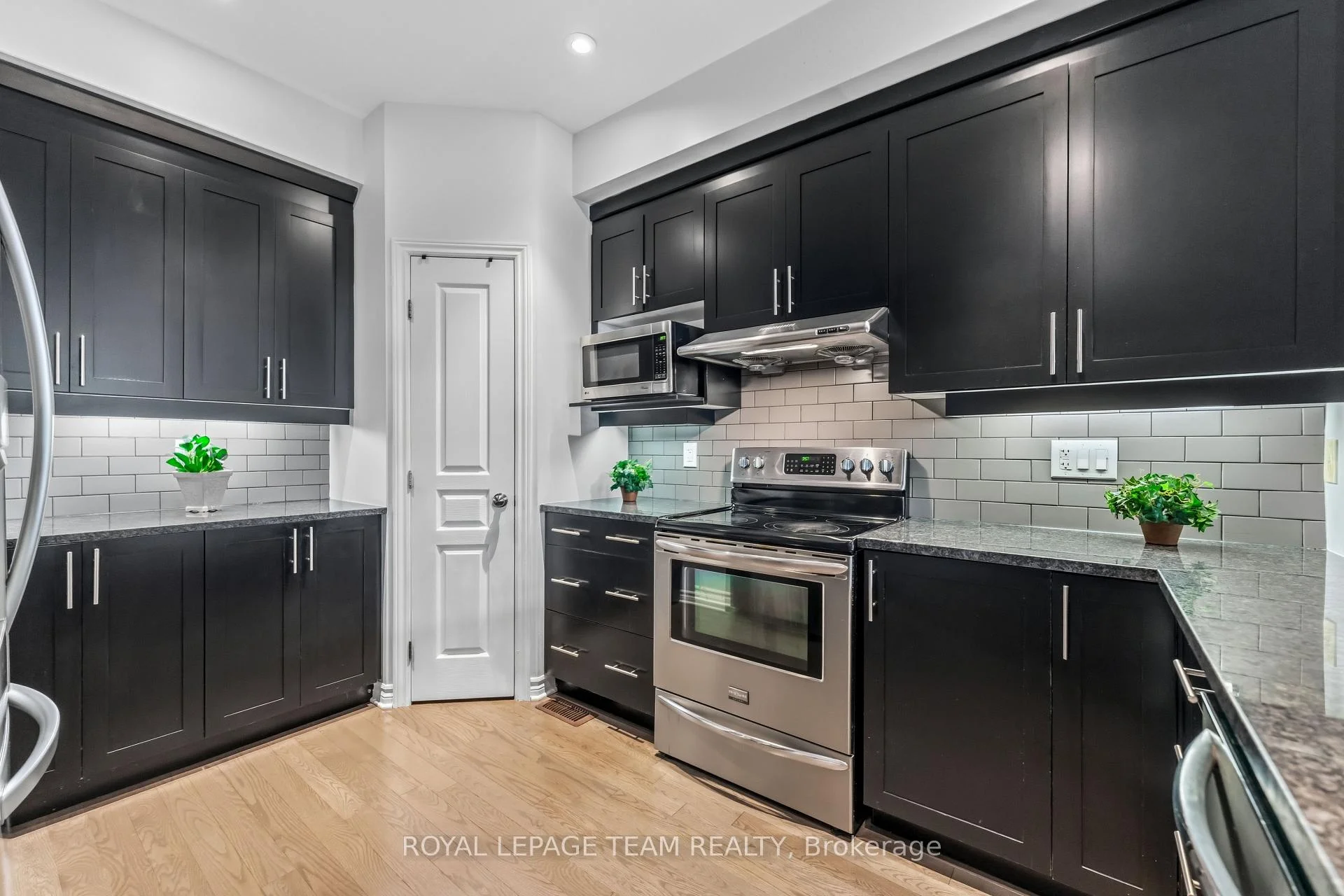 Photo 14 of 152 Mattingly Way, Ottawa, Riverside South/Gloucester Glen — HOMEH
