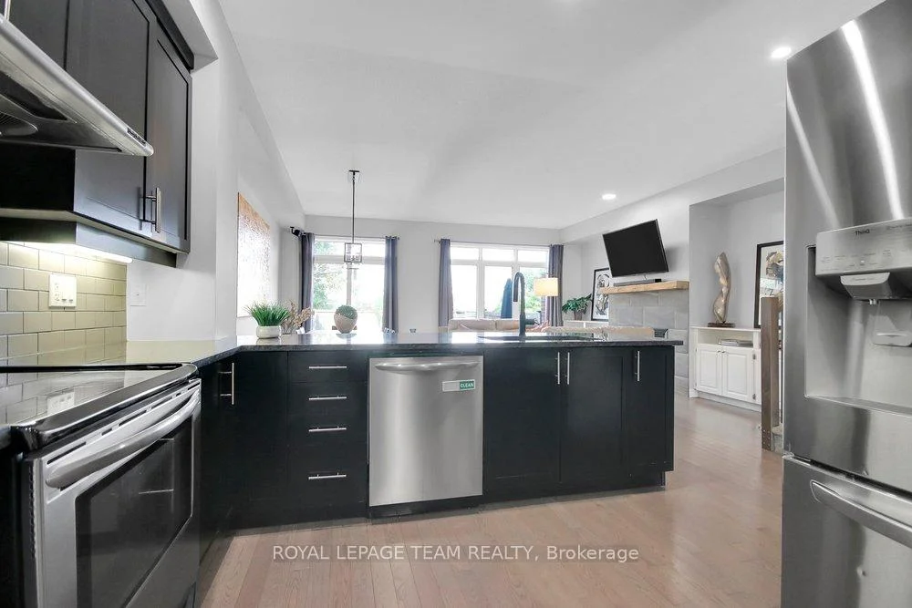Photo 57 of 152 Mattingly Way, Ottawa, Riverside South/Gloucester Glen — HOMEH