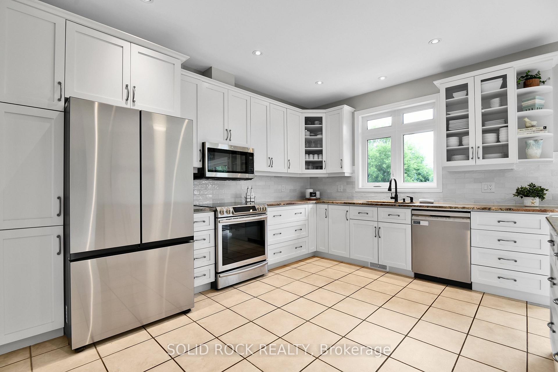 Photo 8 of 7040 Donwel Drive, Ottawa, Greely — HOMEH