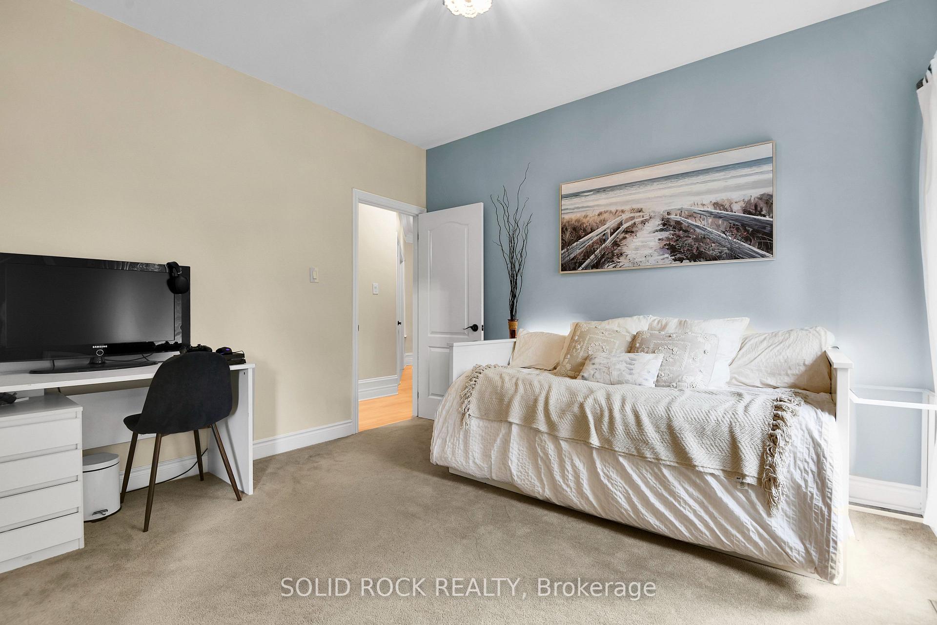 Photo 16 of 7040 Donwel Drive, Ottawa, Greely — HOMEH