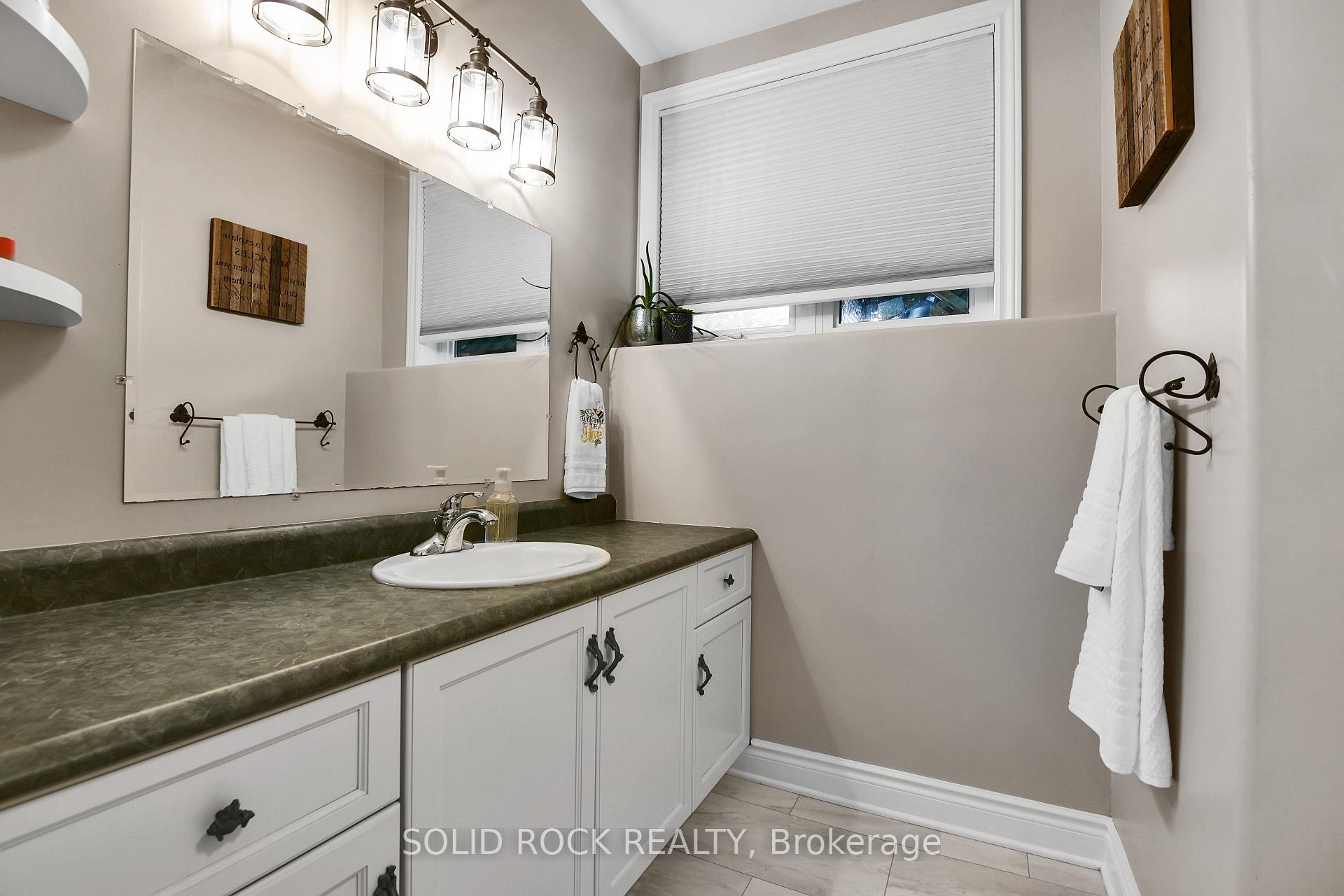 Photo 28 of 7040 Donwel Drive, Ottawa, Greely — HOMEH