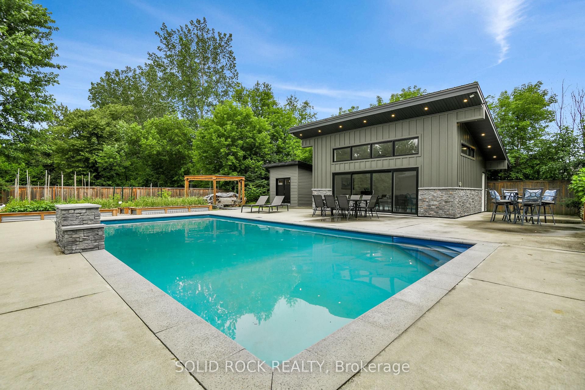 Photo 37 of 7040 Donwel Drive, Ottawa, Greely — HOMEH