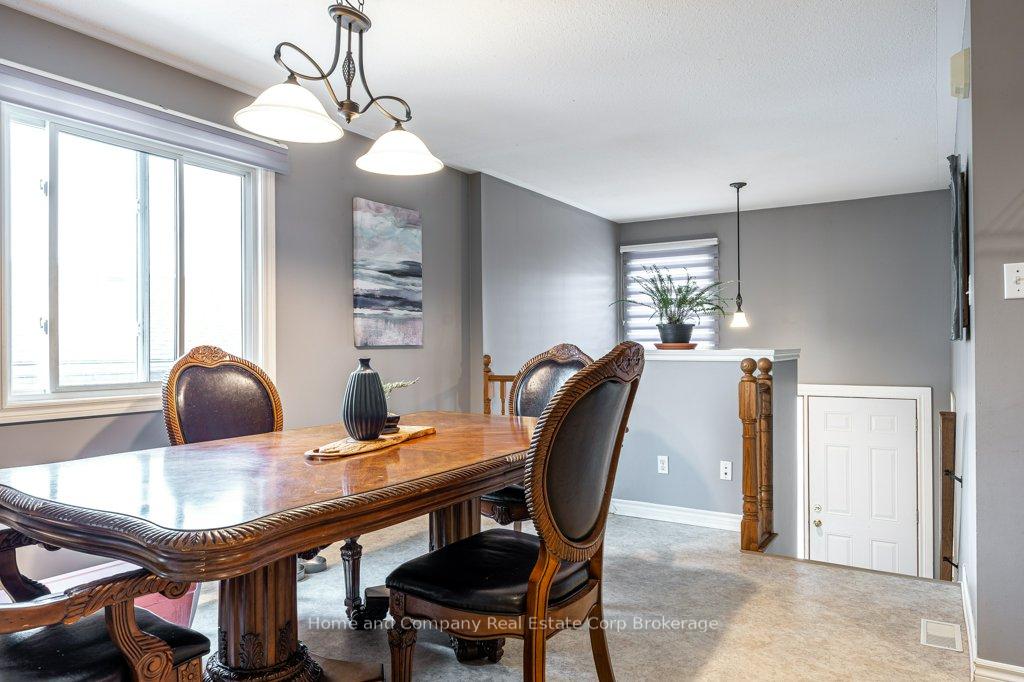 Photo 10 of 127 Walsh Crescent, Stratford — HOMEH