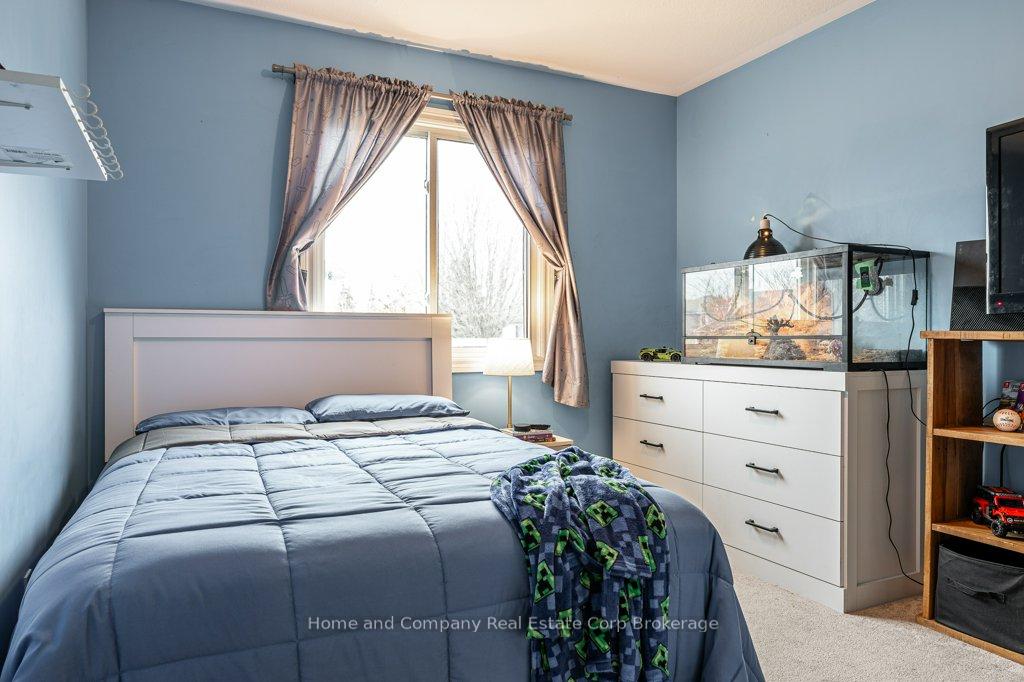 Photo 20 of 127 Walsh Crescent, Stratford — HOMEH