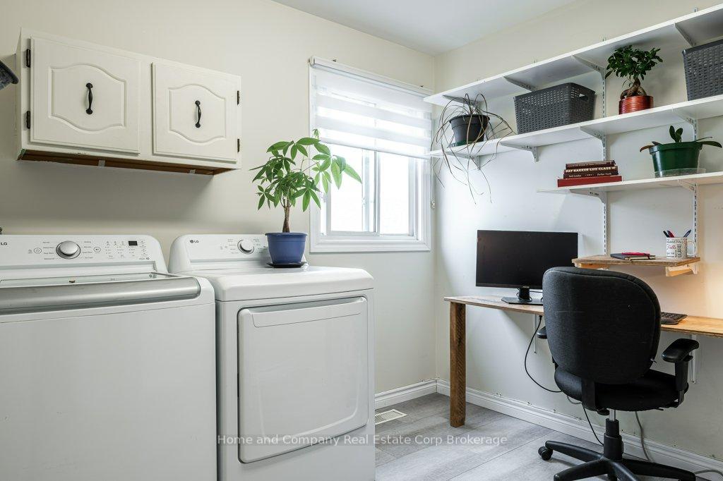 Photo 22 of 127 Walsh Crescent, Stratford — HOMEH