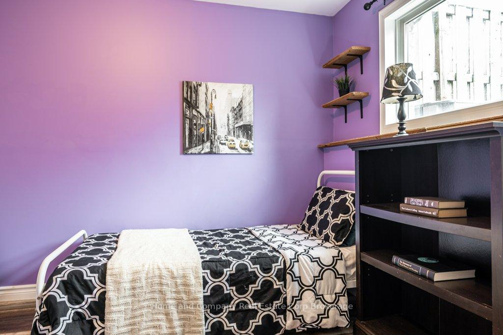 Photo 31 of 127 Walsh Crescent, Stratford — HOMEH