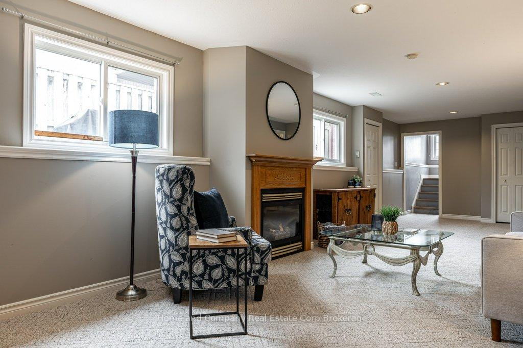 Photo 33 of 127 Walsh Crescent, Stratford — HOMEH