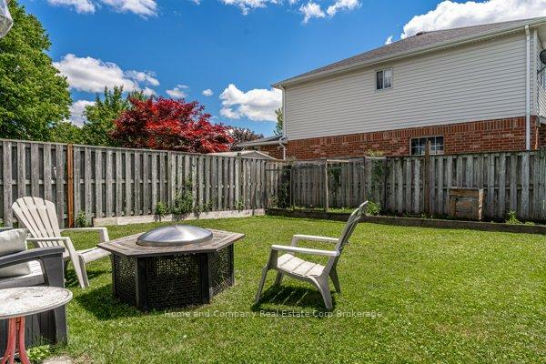 Photo 35 of 127 Walsh Crescent, Stratford — HOMEH