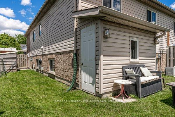 Photo 40 of 127 Walsh Crescent, Stratford — HOMEH
