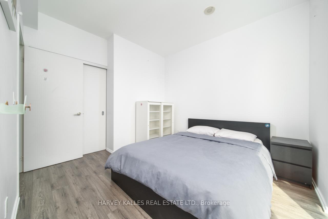 Photo 6 of Unit 1202, 75 St Nicholas Street, Toronto, Bay Street Corridor — HOMEH