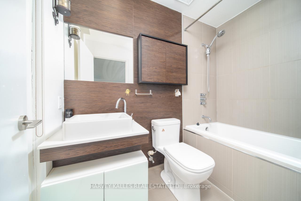 Photo 7 of Unit 1202, 75 St Nicholas Street, Toronto, Bay Street Corridor — HOMEH